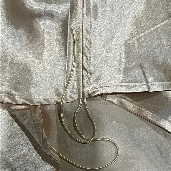 EVNL Chic Cream Satin VINTAGE Slip Dress, ADJUSTABLE SIDE RUCHING. SIZE M - Picture 10 of 11
